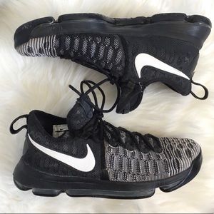 Nike KD 9 “Oreo” Shoes